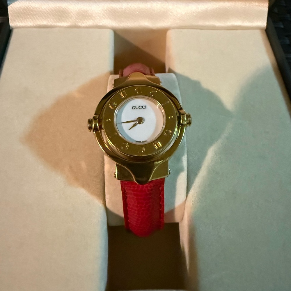 Gucci Gold Timepiece with Red Leather Band